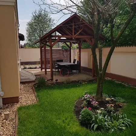 Elek Apartmanhaz * Hajdúszoboszló