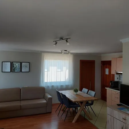 Elek Apartmanhaz Pensiune *