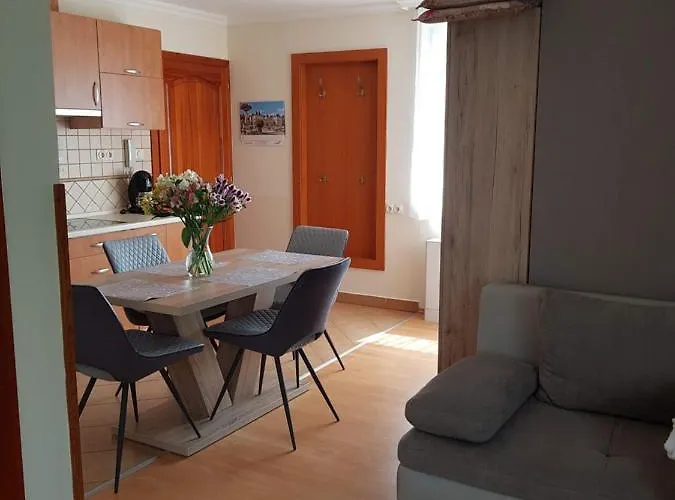 Elek Apartmanhaz Maison d'hôtes Hajdúszoboszló