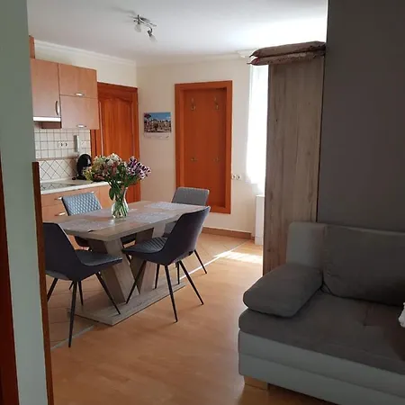 Elek Apartmanhaz Gasthof Hajdúszoboszló